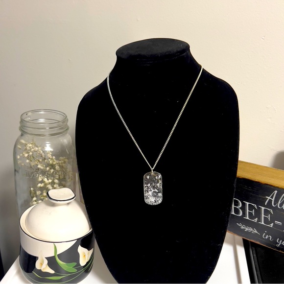 Live Edge Crystal Dog Tag Necklace Handcrafted Epoxy Resin Necklace Silver - Picture 2 of 9